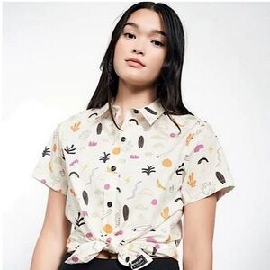 Wildfang Cream Button-Down Tie-Front Top with Multi-Color Abstract Print